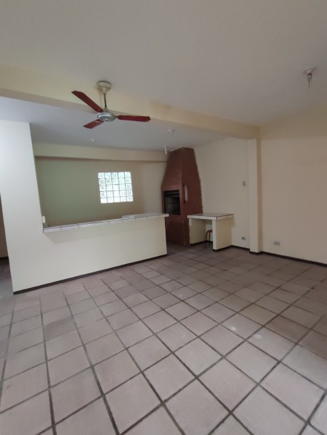 Apartamento Térreo ( em frente ao Hiper Condor) - Rua Manoel Pereira-12