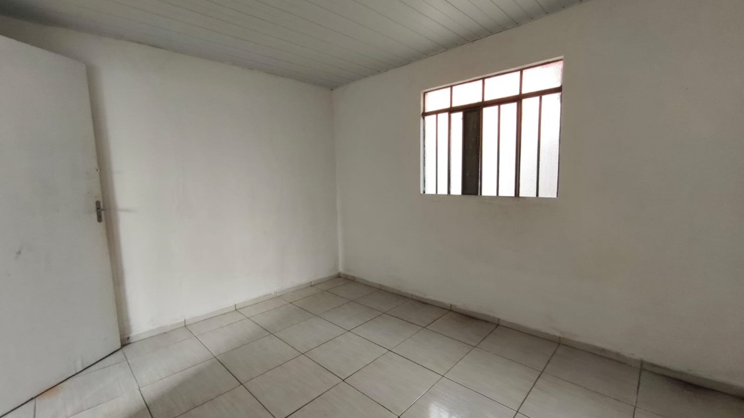 Casa á venda - Rua Iara n°246 - Emboguaçu-2