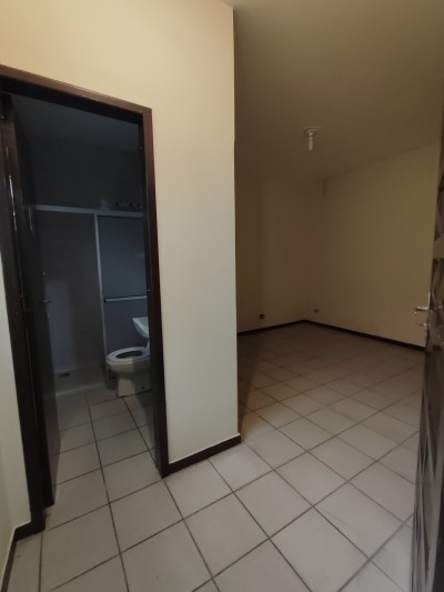 Apartamento Térreo ( em frente ao Hiper Condor) - Rua Manoel Pereira-10