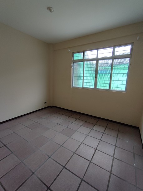 Apartamento Térreo ( em frente ao Hiper Condor) - Rua Manoel Pereira-9