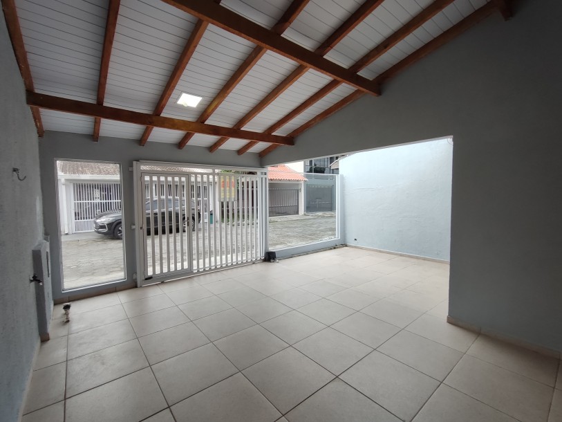 Rua Júlio Groth Elias - Casa Condomínio Fechado Costa Sul alugado-9