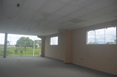 Salão Para Locação- Av. Bento Munhoz da Rocha Neto-4