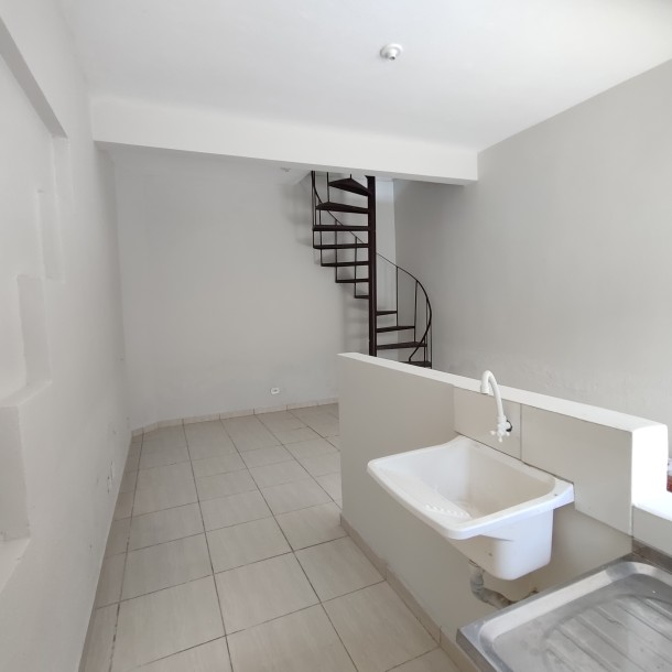 Rua Domingos Peneda - Residencial Asa Branca - Sobrado 01-11