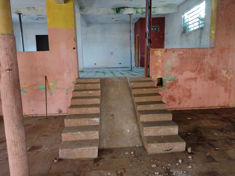 Sala comercial e sobrado - Rua Jose Gomes-5
