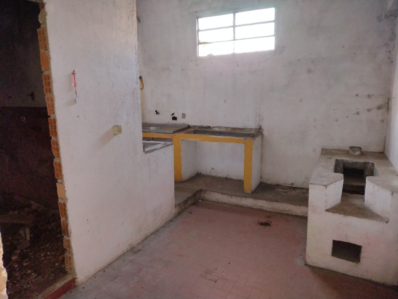 Sala comercial e sobrado - Rua Jose Gomes-9