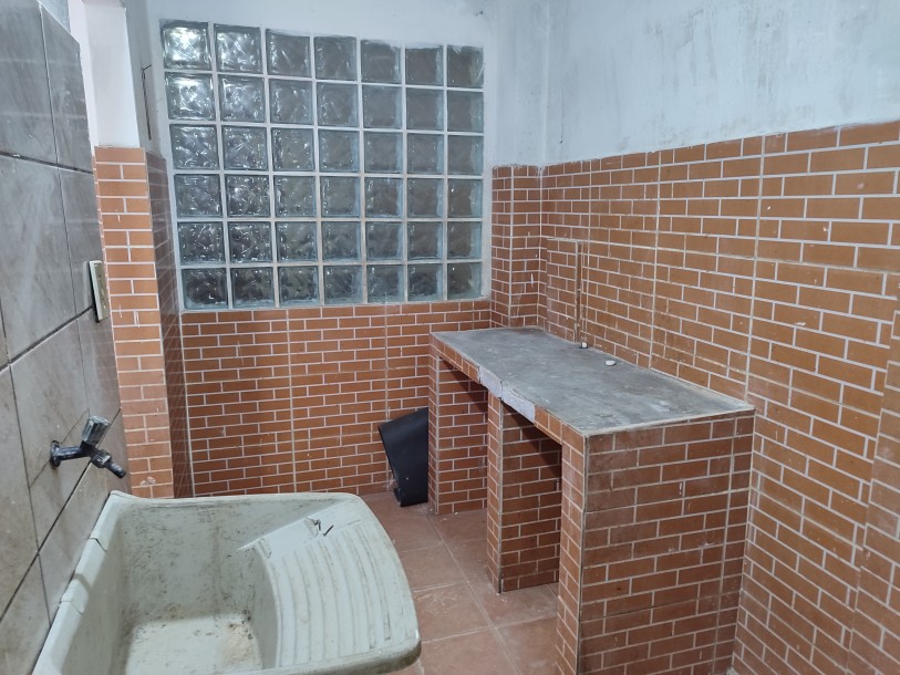 Sala Comercial - Rua Washigton Luiz - Vila Paranaguá - Lateral ao Colégio Estadual Maria de Lurdes Rodrigues Morozowski-10