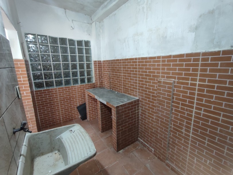Sala Comercial - Rua Washigton Luiz - Vila Paranaguá - Lateral ao Colégio Estadual Maria de Lurdes Rodrigues Morozowski-11