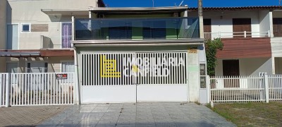 Sobrado na Praia - Rua Aimoré n° 102 . Balneário de Monções - Matinhos-Paraná