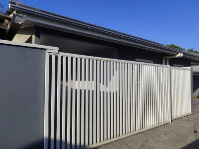 Casa para Venda - Rua Rodolpho Schwarzabach - Parque São João