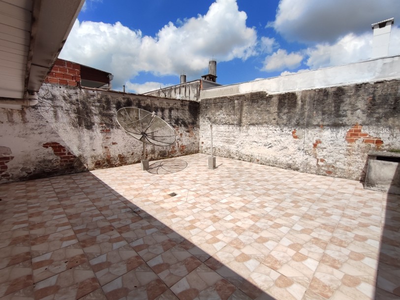 Casa á venda - Rua Júlio Groth Elias - Condomínio fechado Costa Sul-11